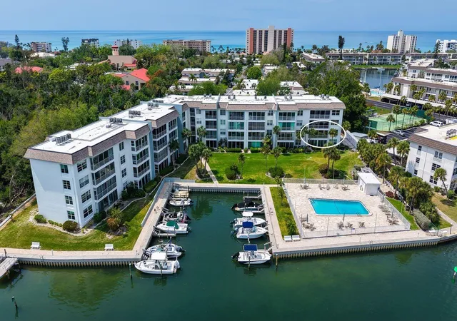 605-sutton-pl-201-longboat-key-fl-34228/hzid_19828e58