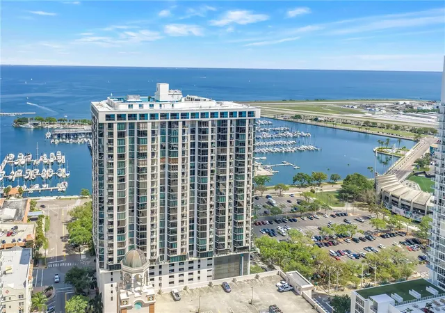 1-beach-dr-se-1702-st-petersburg-fl-33701/hzid_852235dd