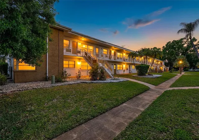5940-21st-st-n-11-st-petersburg-fl-33714/hzid_6d509489