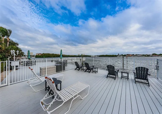 1859-shore-dr-s-107-south-pasadena-fl-33707/hzid_bfc66b8c