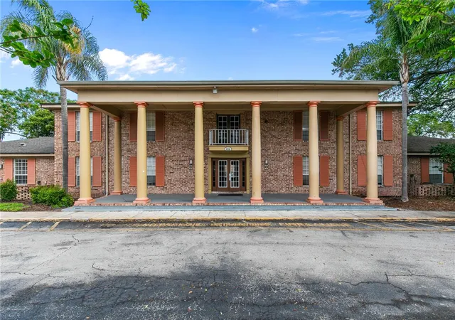 416-banyon-tree-cir-206-maitland-fl-32751/hzid_b29e4033