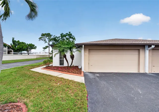 3501-n-village-ct-220-sarasota-fl-34231/hzid_214567bd