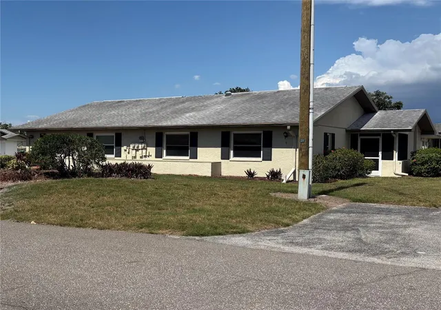 1905-canterbury-ln-e-9-sun-city-center-fl-33573/hzid_6f37af3d