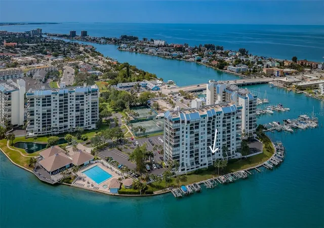 9495-blind-pass-rd-205-st-pete-beach-fl-33706/hzid_647ea2df