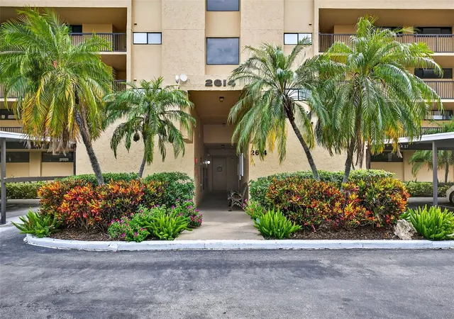 2614-cvs-cay-dr-405-clearwater-fl-33760/hzid_e730fa5f