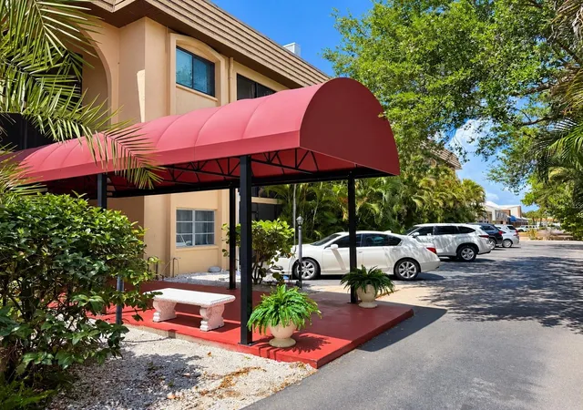 3700-s-osprey-ave-205-sarasota-fl-34239/hzid_6864214f