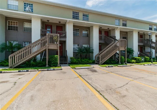 4875-w-mcelroy-ave-g208-tampa-fl-33611/hzid_fd5c3efe
