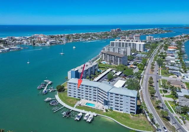 610-is-way-407-clearwater-beach-fl-33767/hzid_50d3facb