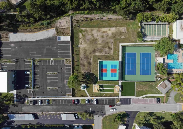 5660-80th-st-n-b107-st-petersburg-fl-33709/hzid_4d07159e