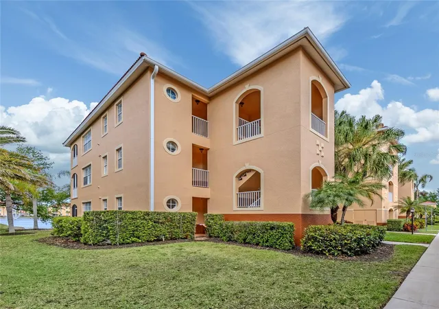 121-n-auburn-rd-11-venice-fl-34292/hzid_6cc44eba