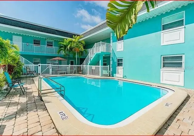 11440-1st-street-e-6-treasure-island-fl-33706/hzid_b68e5a03