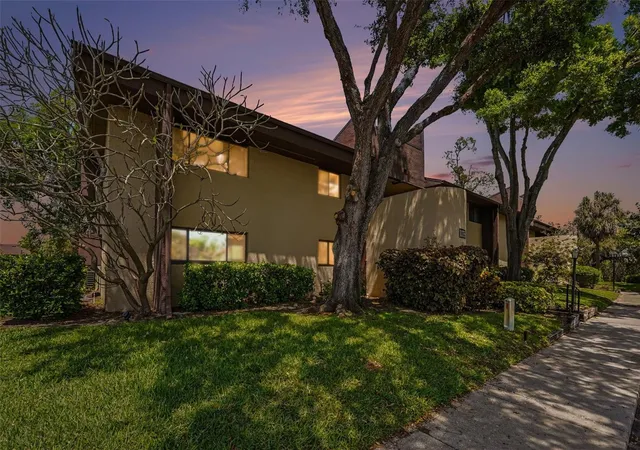 10755-village-clb-cir-n-101-saint-petersburg-fl-33716/hzid_269bdde3