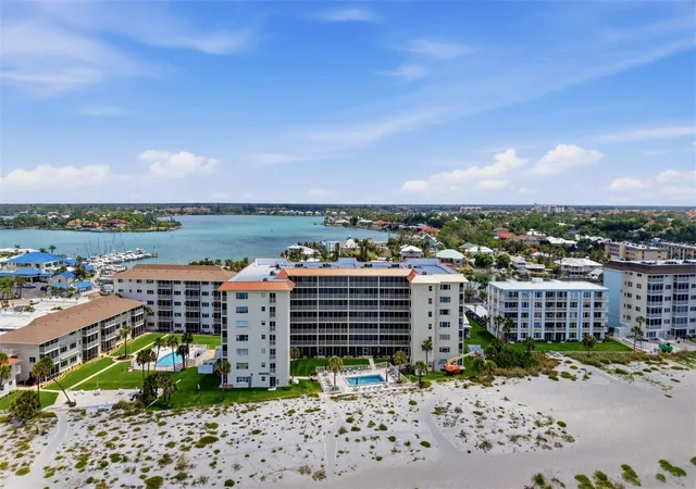 1150-tarpon-ctr-dr-304-venice-fl-34285/hzid_87506248