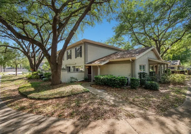 6322-treetop-cir-temple-terrace-fl-33617/hzid_d5569462