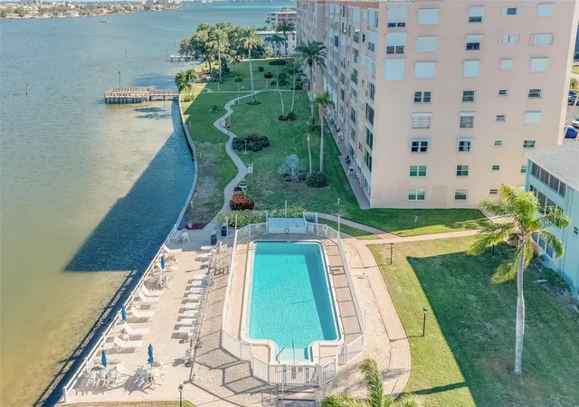 1847-shore-dr-s-117-south-pasadena-fl-33707/hzid_cbbcb224