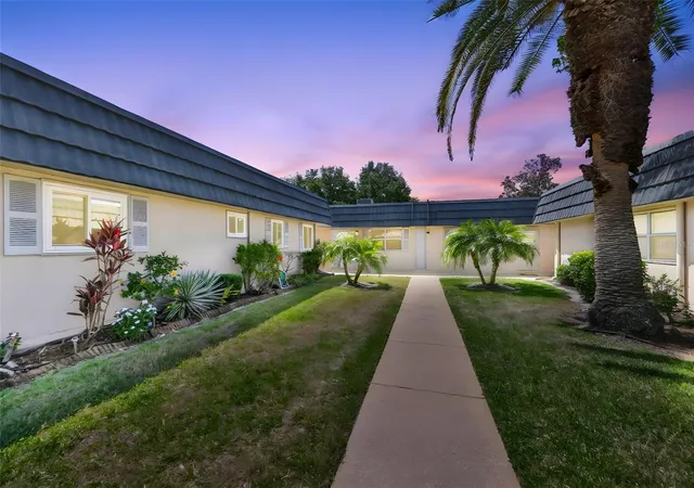 1802-bedford-ter-184-sun-city-center-fl-33573/hzid_1a1e04da