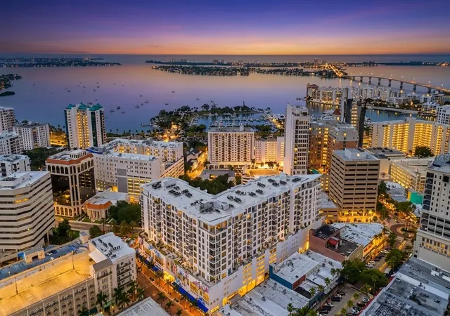 111-s-pineapple-ave-714-sarasota-fl-34236/hzid_3bee5ae1