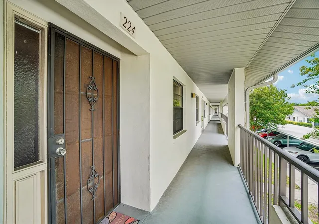 1601-43rd-st-n-224-st-petersburg-fl-33713/hzid_870d1575