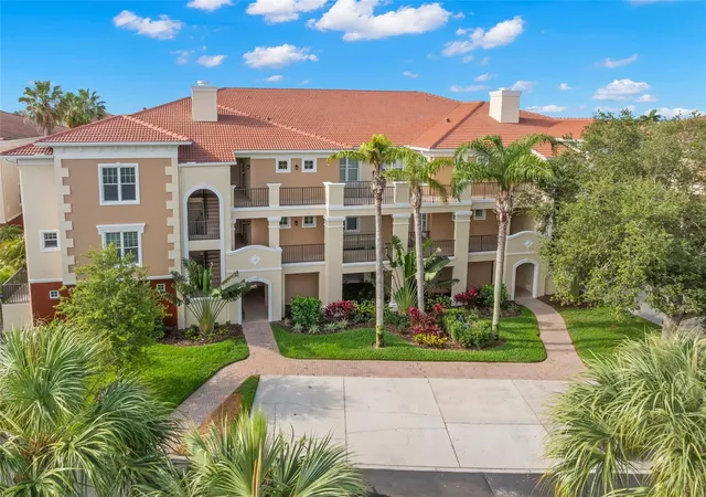 6-academy-way-s-221-saint-petersburg-fl-33711/hzid_7dfd18fe