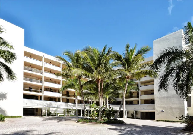 1930-harbourside-dr-122-longboat-key-fl-34228/hzid_e6aeb9f2