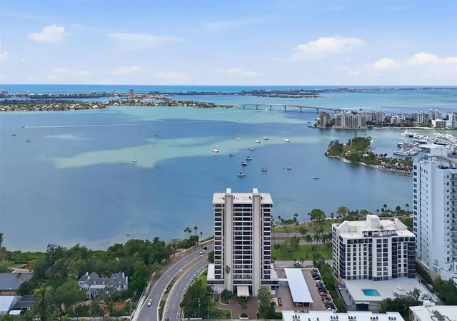 770-s-palm-ave-1501-sarasota-fl-34236/hzid_57486416