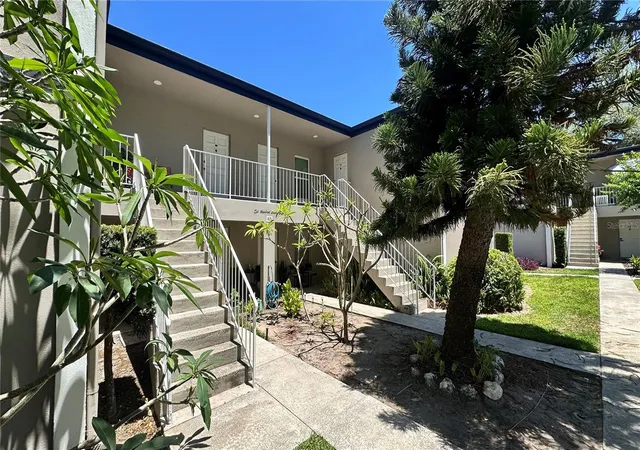 165-picardy-villa-cir-202-brandon-fl-33510/hzid_6b41380a