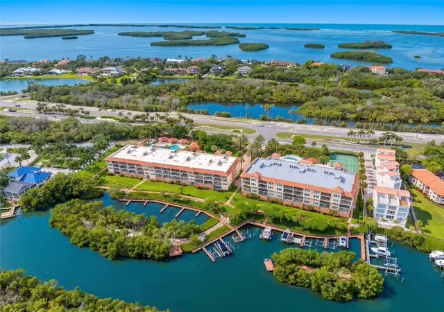 1695-pinellas-bayway-s-d1-saint-petersburg-fl-33715/hzid_4e283dbe