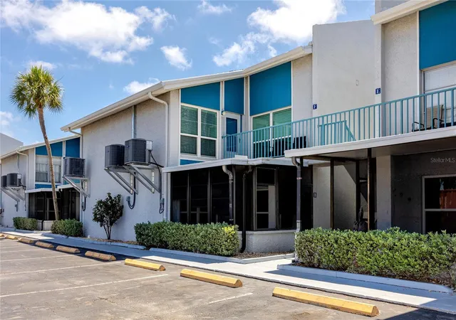 159-medallion-blvd-f-madeira-beach-fl-33708/hzid_06aa1111