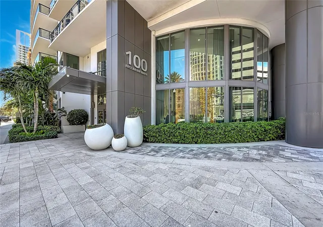 100-1st-avenue-n-1106-saint-petersburg-fl-33701/hzid_58980320