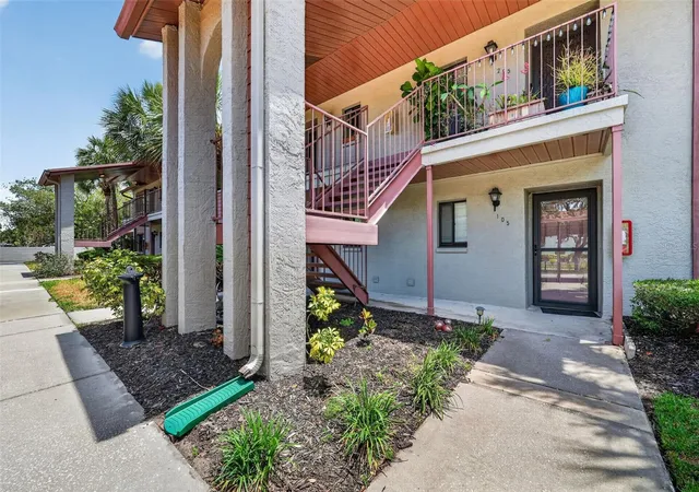 731-83rd-ave-n-105-st-petersburg-fl-33702/hzid_c3549874