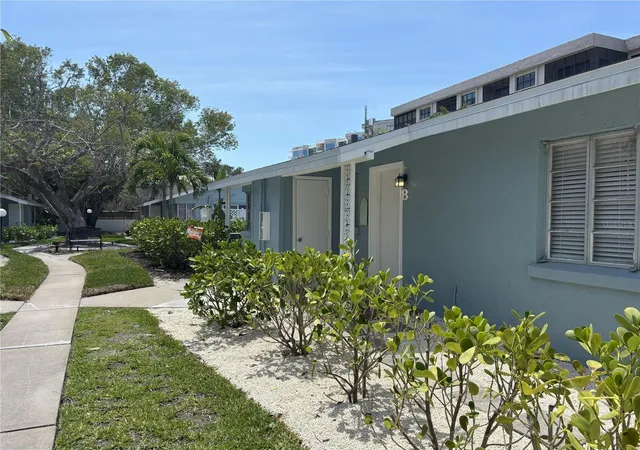 170-roosevelt-dr-8-sarasota-fl-34236/hzid_25349696