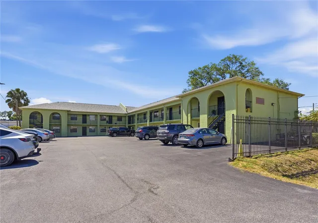 4416-n-clark-ave-13-tampa-fl-33614/hzid_f199a37f