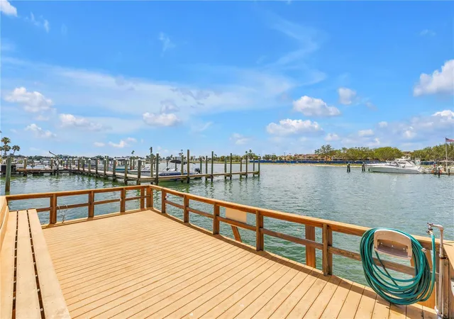 10375-paradise-blvd-51-treasure-island-fl-33706/hzid_76b8b570