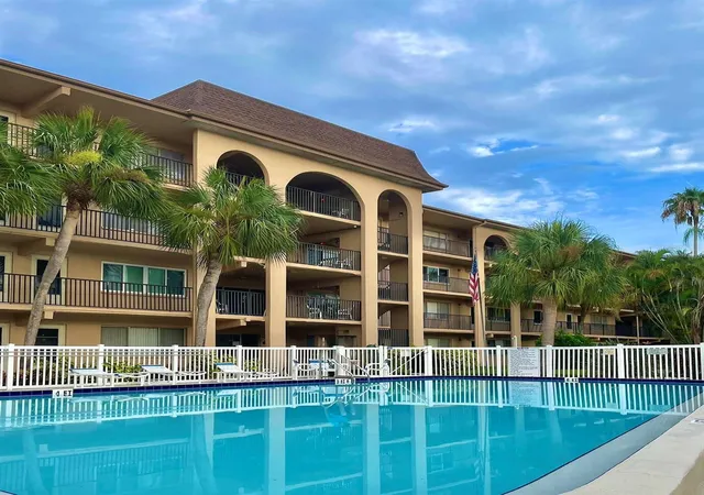 2525-w-bay-dr-c34-largo-fl-33770/hzid_d5d691a8