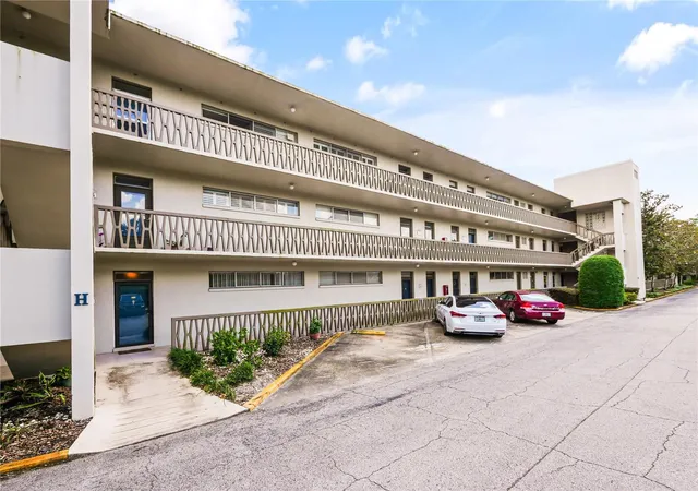 700-melrose-ave-h4-winter-park-fl-32789/hzid_0a021e42