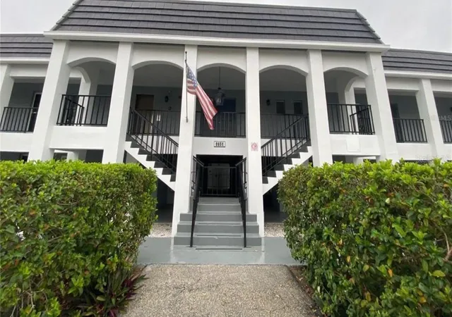 8651-10th-street-n-210-saint-petersburg-fl-33702/hzid_e812eec7