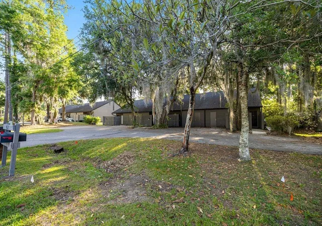 4151-se-22nd-avenue-ocala-fl-34480/hzid_d9781a9b