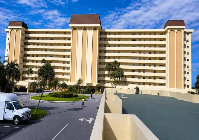 4750-cove-cir-706-st-petersburg-fl-33708/hzid_c4a95225
