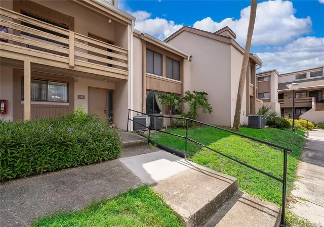 228-orienta-point-st-228-altamonte-springs-fl-32701/hzid_2117822e