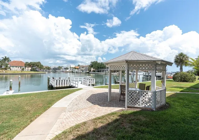 719-pinellas-bayway-s-110-st-petersburg-fl-33715/hzid_ef36029e