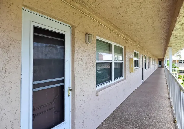 10038-62nd-ter-n-15-st-petersburg-fl-33708/hzid_5fdf822b