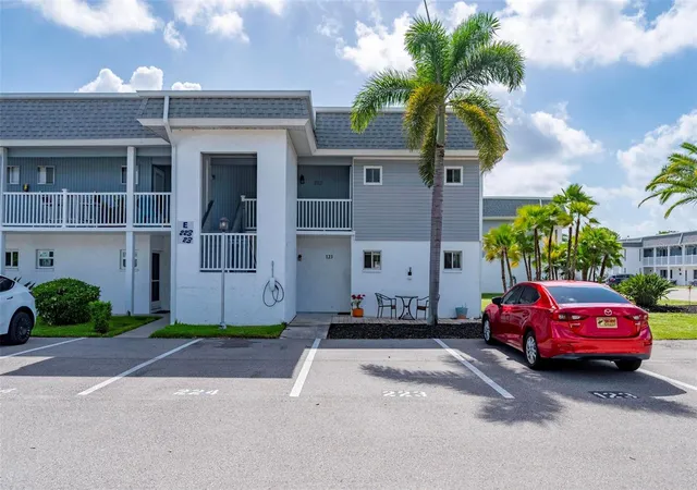 22375-edgewater-dr-123-port-charlotte-fl-33980/hzid_ea66f81e