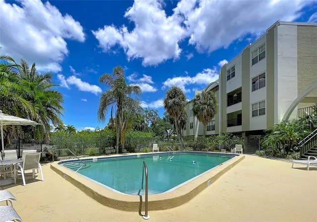 4651-1st-st-ne-311-st-petersburg-fl-33703/hzid_f90a70e5
