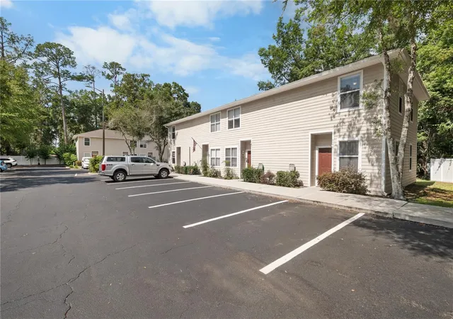 1710-nw-7th-st-404-gainesville-fl-32609/hzid_e84011d5