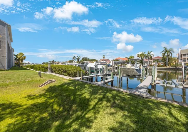 1125-pinellas-bayway-s-305-saint-petersburg-fl-33715/hzid_f9a08d00