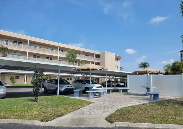 9950-62nd-terrace-n-417-saint-petersburg-fl-33708/hzid_ae46da17
