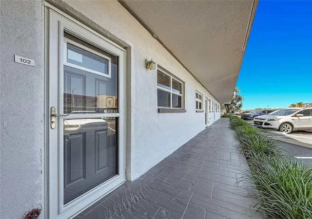 3018-59th-street-s-102-gulfport-fl-33707/hzid_ac7ce9a5