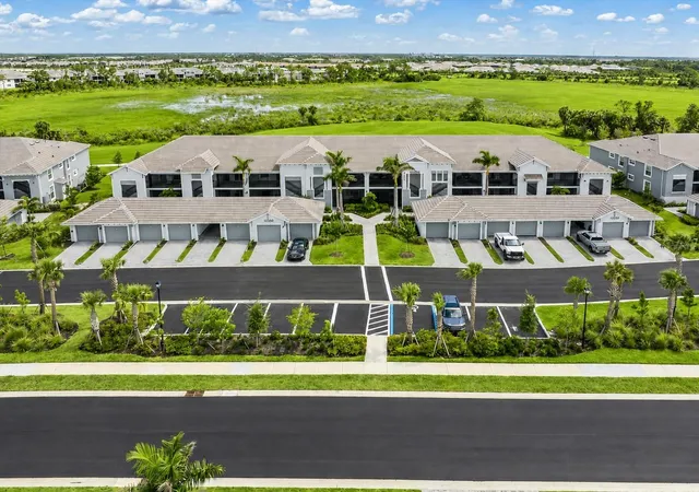 12550-galapagos-ct-208-venice-fl-34293/hzid_9c42ec72