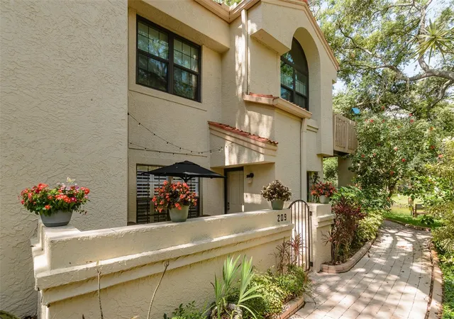 209-los-prados-dr-1313-safety-harbor-fl-34695/hzid_80d69b17