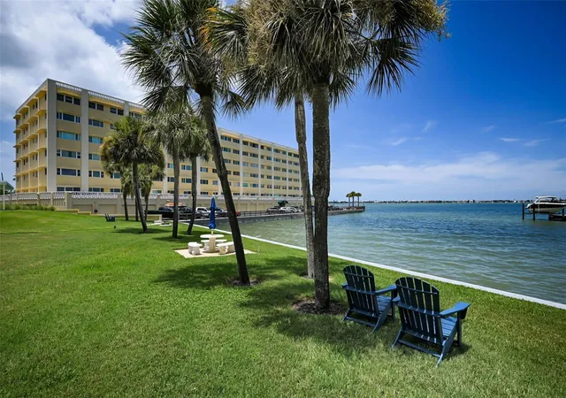 100-bluff-view-dr-211c-belleair-bluffs-fl-33770/hzid_cc487807